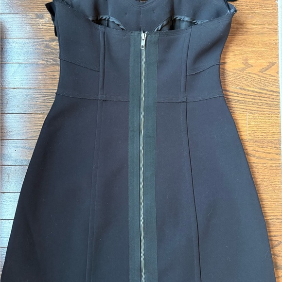 Topshop Rosette Strapless Mini Dress
Bodycon, structured bustier, back zipper - Picture 3 of 9